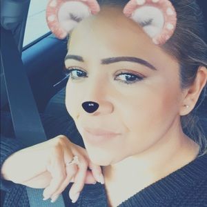 Meet your Posher, Beatriz